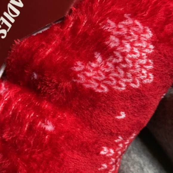 LAST 1 NEW slipper and lounge pants gift set medium - Picture 8 of 8